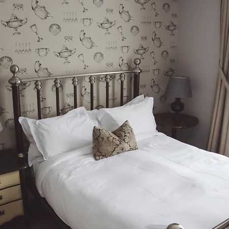 Longlands Inn & Cottages カーンフォース エクステリア 写真 A bedroom at the hotel
