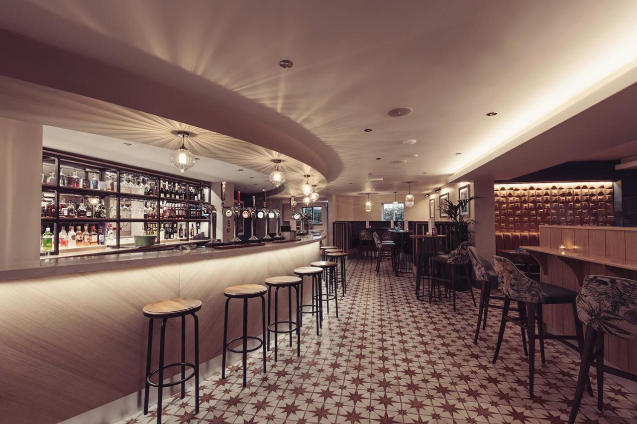 Longlands Inn & Cottages カーンフォース エクステリア 写真 The bar at the 2018 edition of the London Design Festival