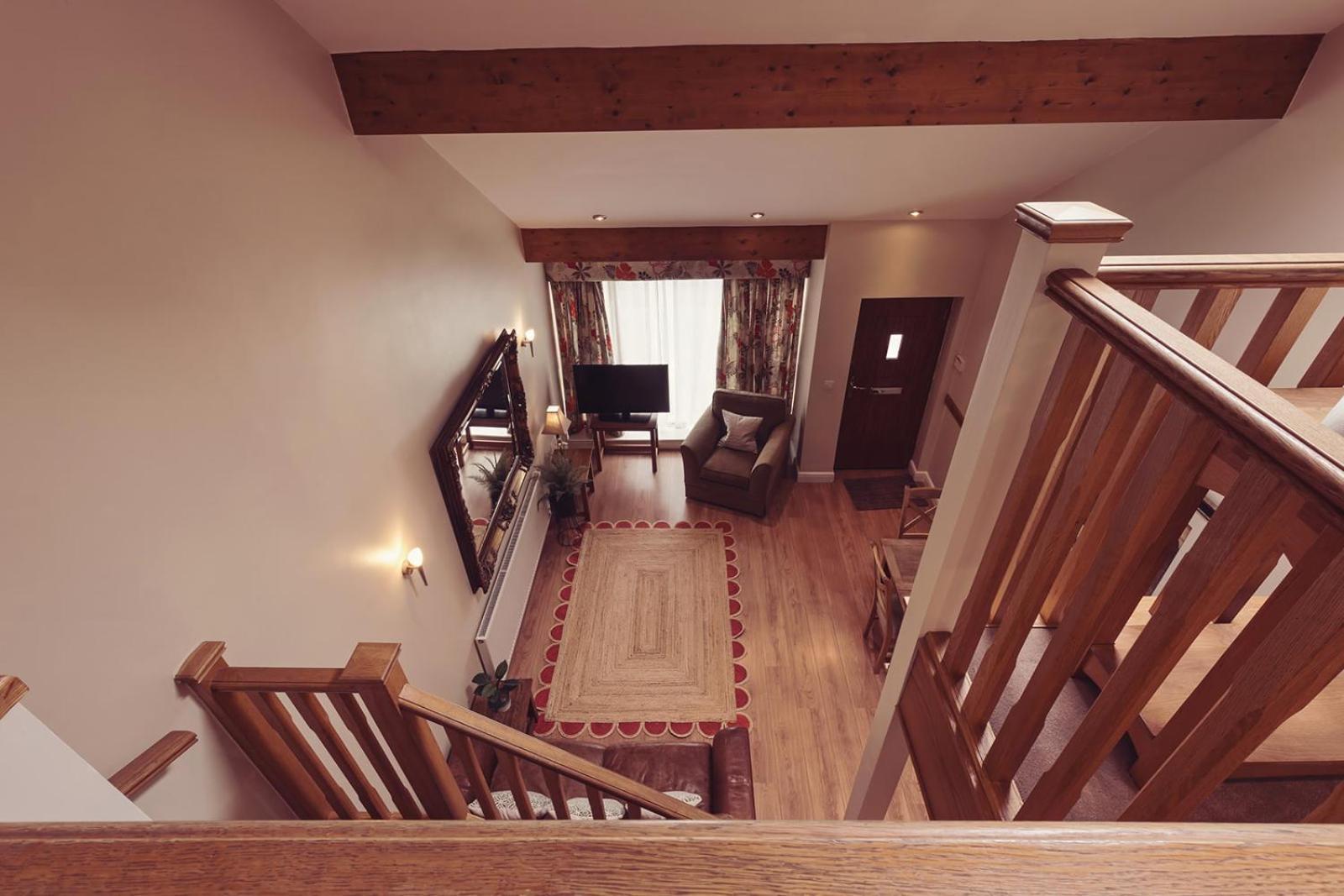 Longlands Inn & Cottages カーンフォース エクステリア 写真 Interior of a chalet