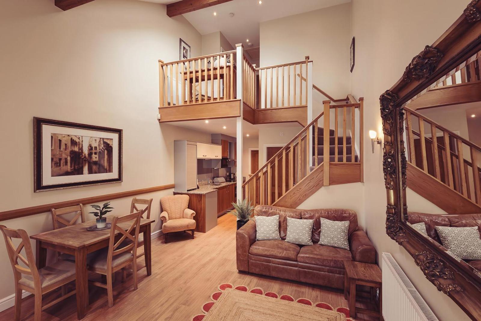 Longlands Inn & Cottages カーンフォース エクステリア 写真 Interior of a typical apartment